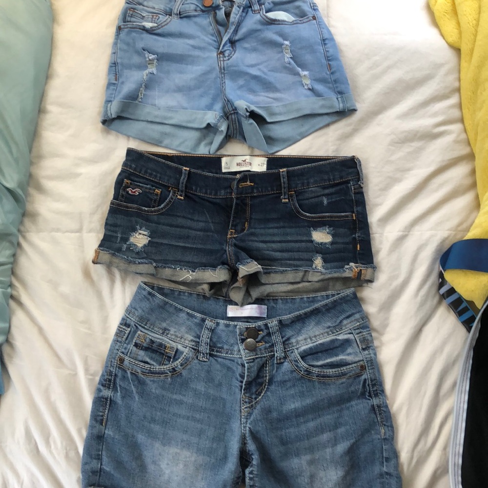 Bundle of shorts
